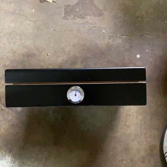 Hygro Cigar Humidifier - Picture 1 of 4